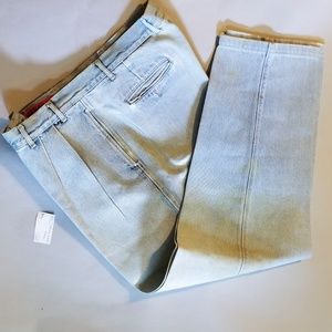 P31- CalvinKlien Mens Jeans (look short but there’not!)